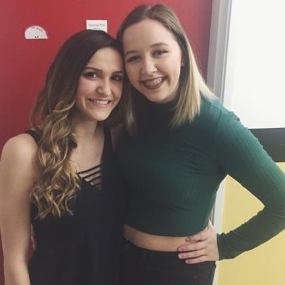 Meet your Posher, Dianna - Picture 1 of 1